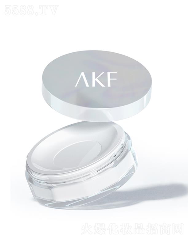 AKF ɢ 10g͸Ȼ όyЧ
